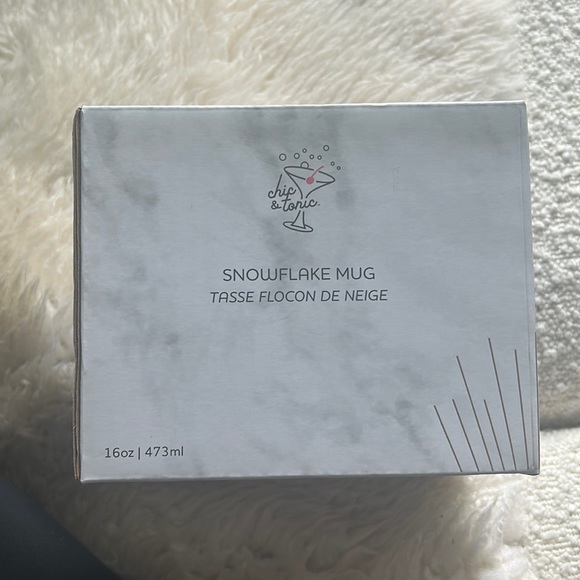 Chic and tonic snowflake mug NEW - Picture 2 of 3